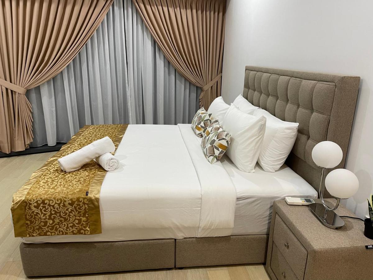 Eaton Residences Klcc By Luna Куала Лумпур Екстериор снимка