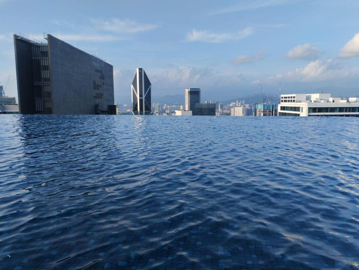 Eaton Residences Klcc By Luna Куала Лумпур Екстериор снимка